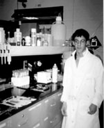 photo of Michael interning at Univ. of DE laboratory